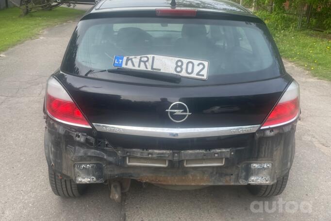 Opel Astra H Hatchback