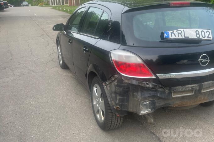 Opel Astra H Hatchback