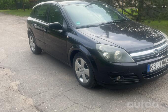 Opel Astra H Hatchback