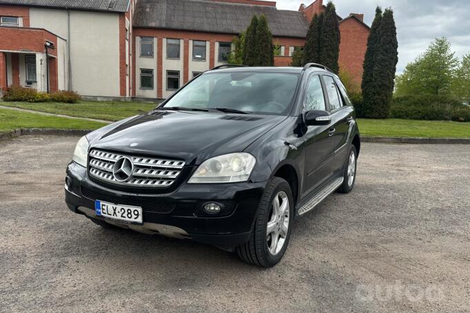 Mercedes-Benz M-Class W164 Crossover 5-doors