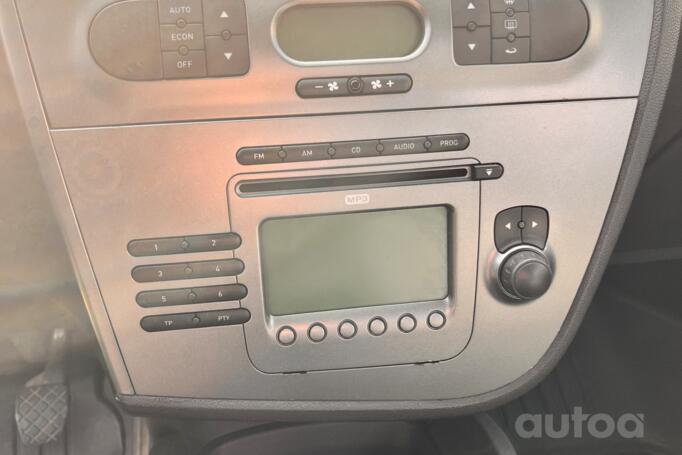 SEAT Leon 2 generation [restyling] Hatchback