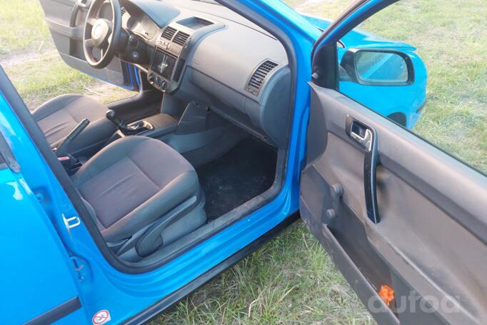 Volkswagen Polo 4 generation Hatchback 5-doors