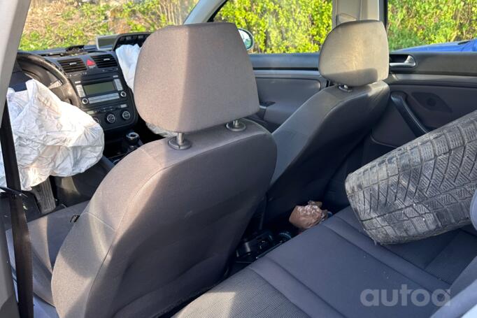 Volkswagen Golf 5 generation Hatchback 5-doors