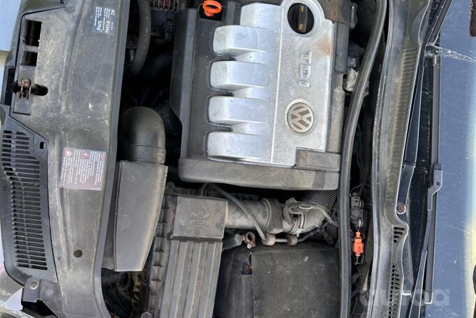 Volkswagen Golf 5 generation Hatchback 5-doors