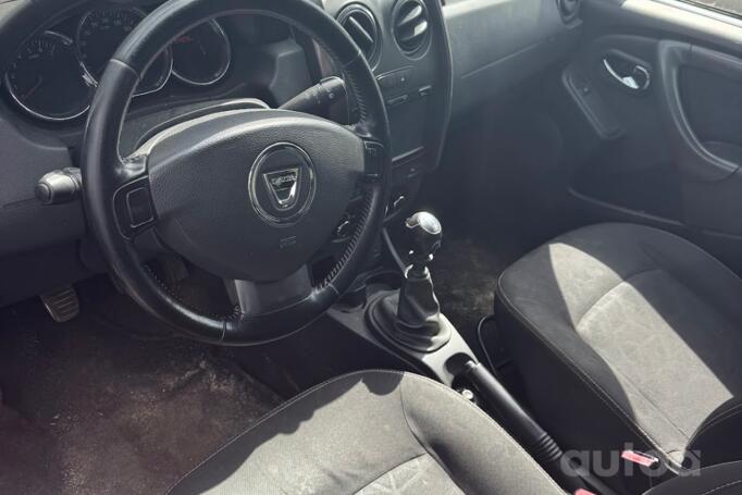 Dacia Duster 1 generation [restyling] SUV 5-doors