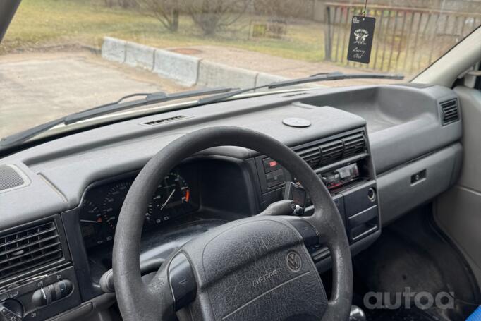 Volkswagen Transporter T4 Minivan 4-doors