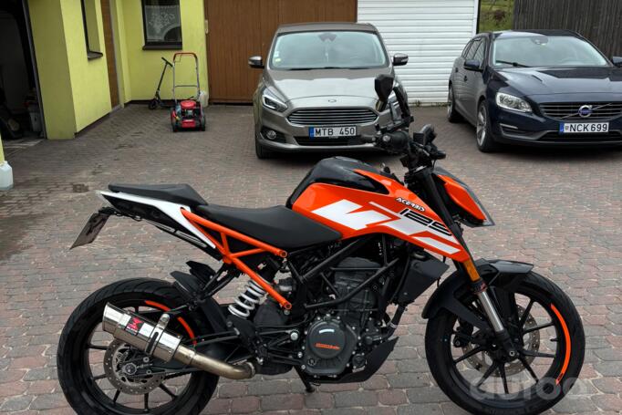 KTM Duke