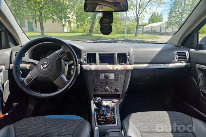 Opel Vectra C [restyling] GTS hatchback 5-doors