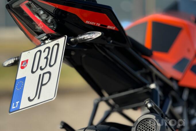 KTM RC