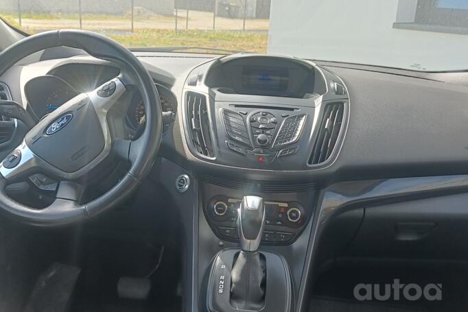 Ford Kuga 2 generation Crossover