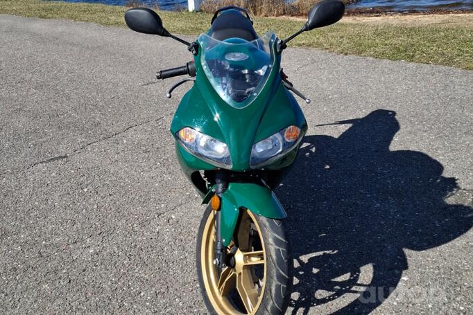 Yamaha TZR