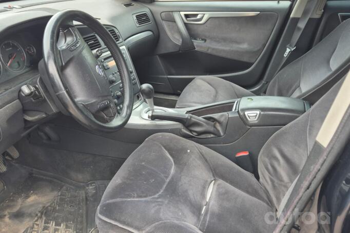 Volvo V70 2 generation [restyling] wagon 5-doors