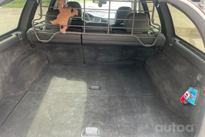 Volvo XC70 2 generation wagon