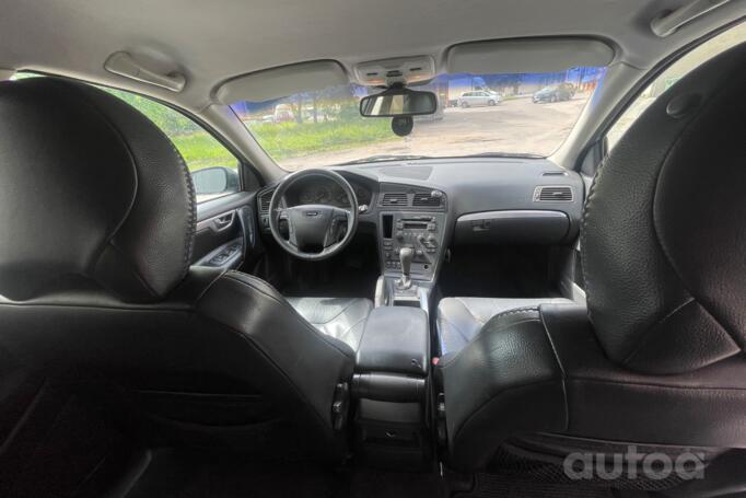 Volvo XC70 2 generation wagon