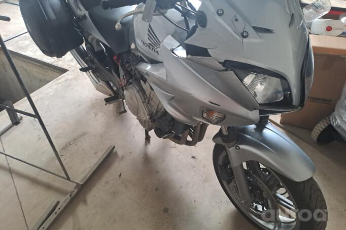 Honda CBF