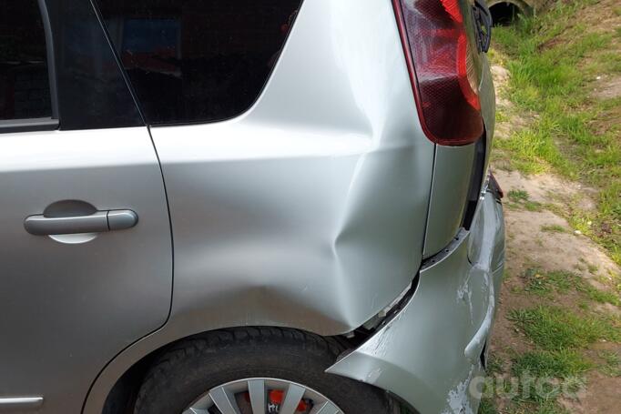 Nissan Note E11 [restyling] Hatchback
