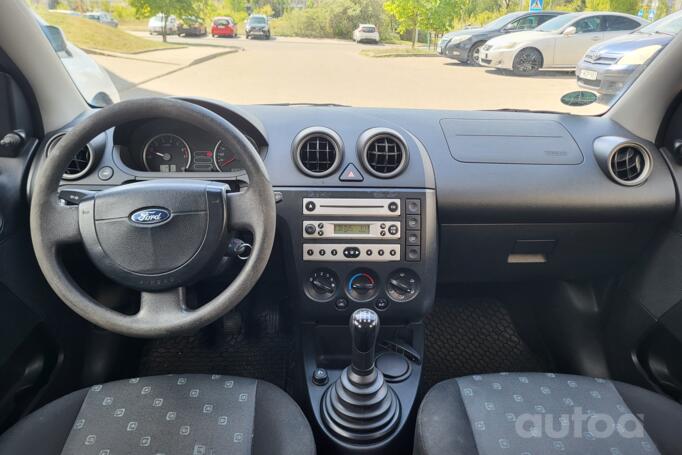 Ford Fiesta 5 generation Hatchback 5-doors