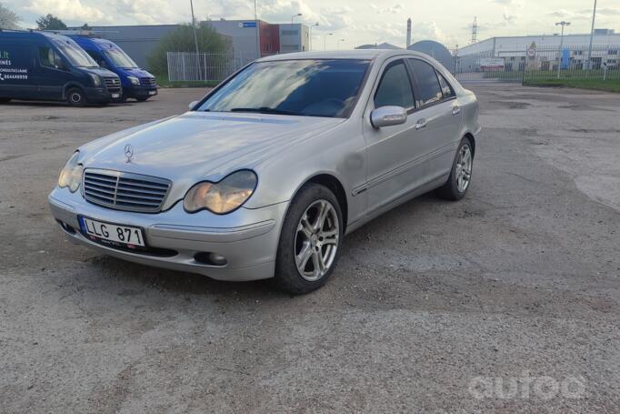 Mercedes-Benz C-Class W203/S203/CL203 Sedan