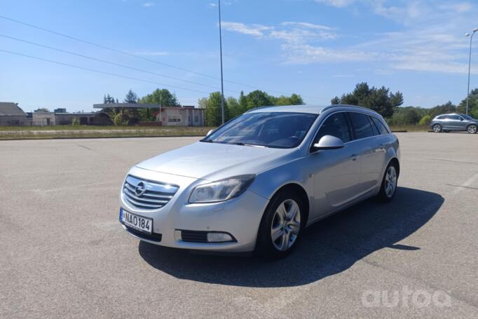Opel Insignia A Sports Tourer OPC wagon 5-doors