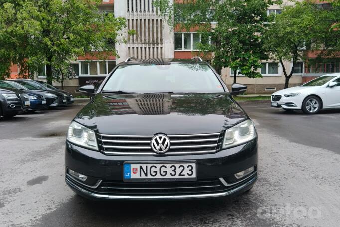 Volkswagen Passat B7 Variant Alltrack wagon 5-doors