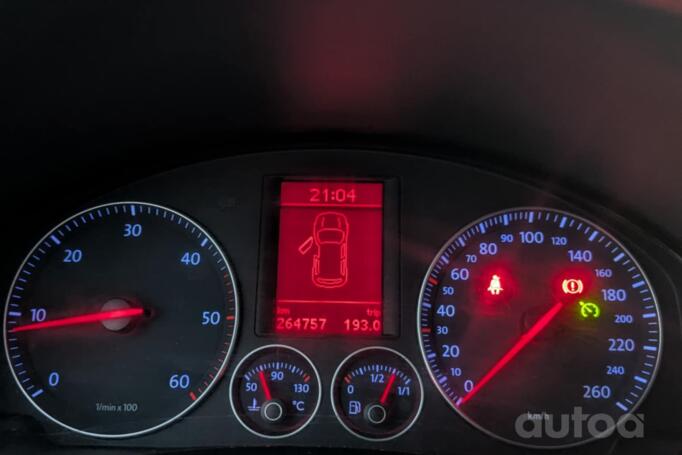 Volkswagen Golf Plus 1 generation