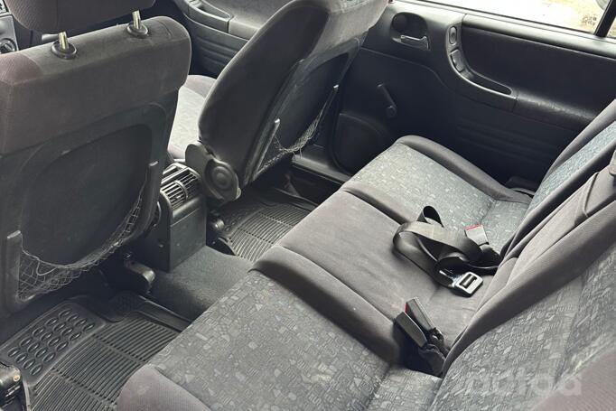Opel Zafira A Minivan 5-doors