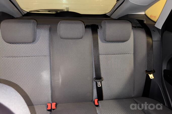Ford Focus 2 generation Hatchback 5-doors
