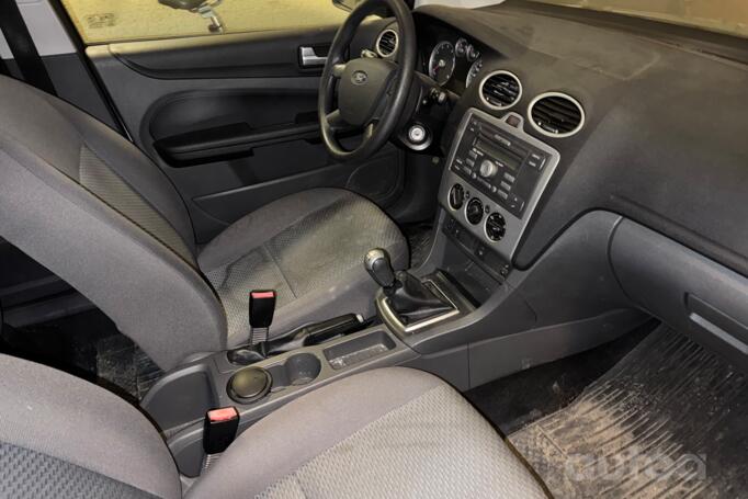 Ford Focus 2 generation Hatchback 5-doors