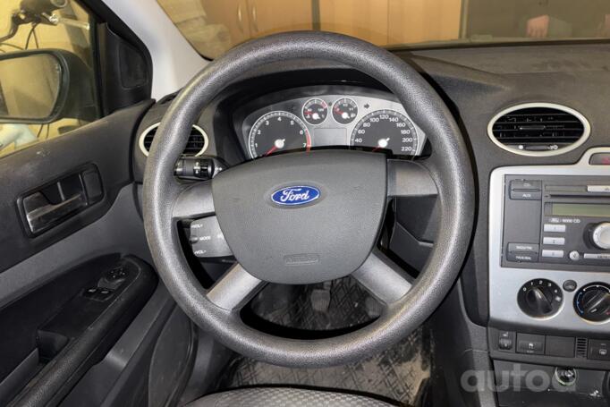 Ford Focus 2 generation Hatchback 5-doors