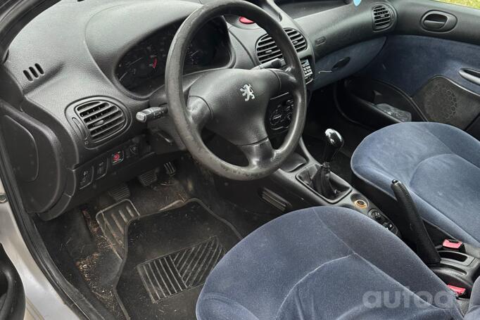 Peugeot 206 1 generation Hatchback 5-doors