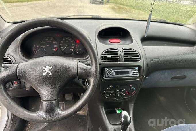 Peugeot 206 1 generation Hatchback 5-doors