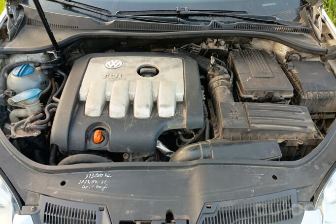 Volkswagen Golf 5 generation Hatchback 5-doors