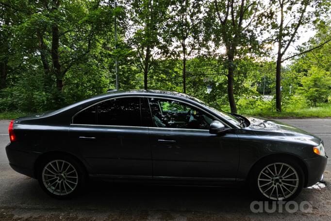 Volvo S80 2 generation Sedan