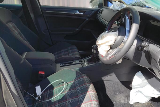 Volkswagen Golf GTI 7 generation [restyling]