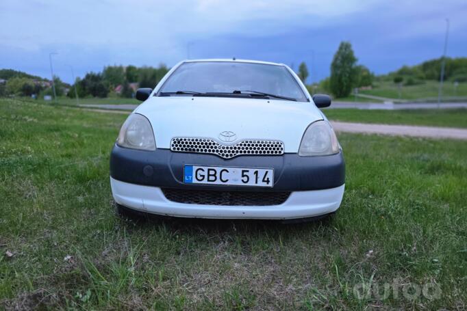 Toyota Yaris 1 generation