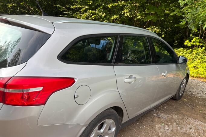 Ford Focus 3 generation wagon 5-doors