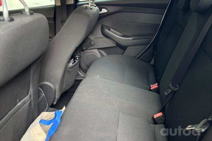 Ford Focus 3 generation wagon 5-doors