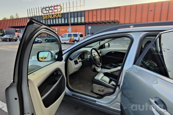 Volvo XC70 3 generation wagon