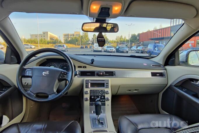 Volvo XC70 3 generation wagon