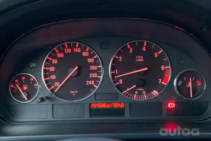 BMW 5 Series E39 Sedan 4-doors