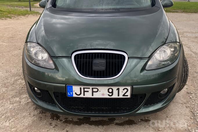 SEAT Toledo 3 generation Hatchback