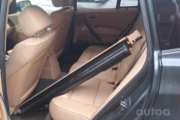 BMW X3 E83 Crossover