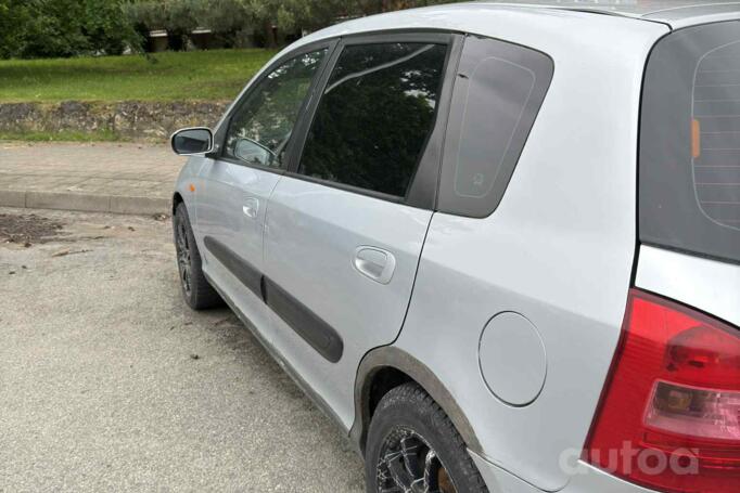 Honda Civic 7 generation [restyling] Hatchback 5-doors