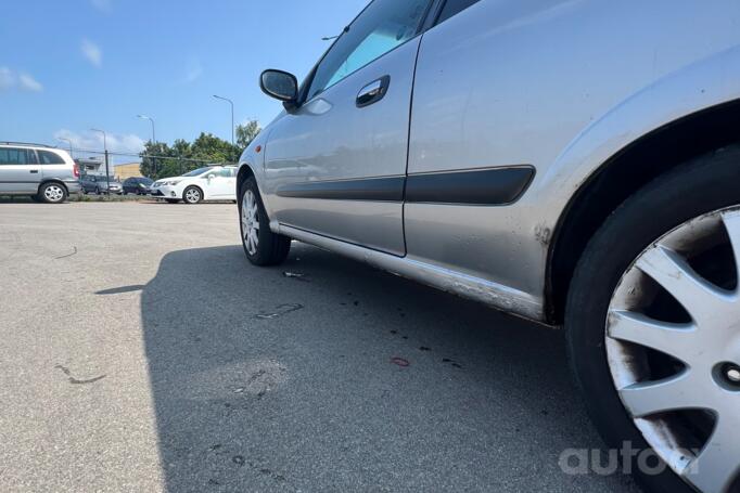 Nissan Almera N16 Hatchback 3-doors