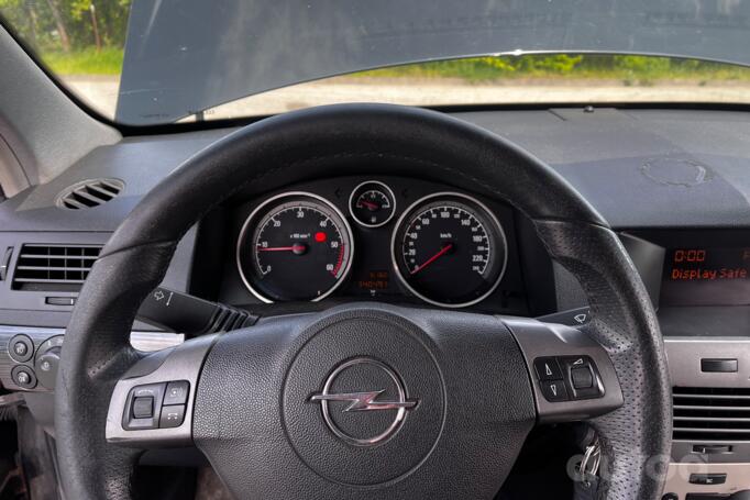 Opel Astra H [restyling]
