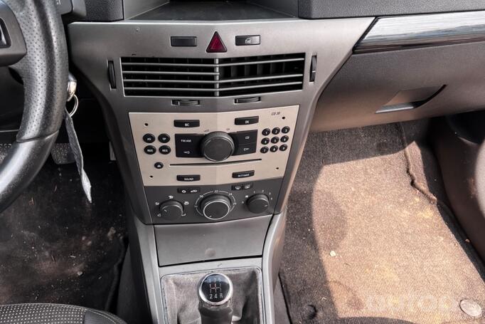 Opel Astra H [restyling]