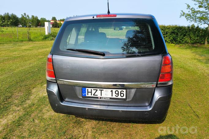 Opel Zafira B Minivan 5-doors