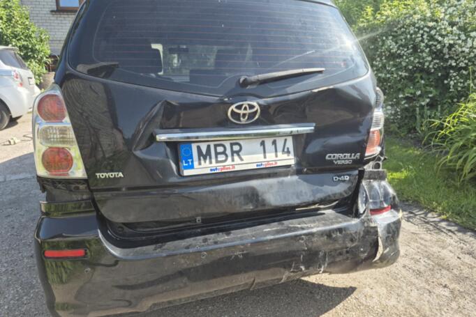 Toyota Corolla Verso 1 generation [restyling] -2 generation