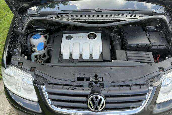 Volkswagen Touran 1 generation Minivan