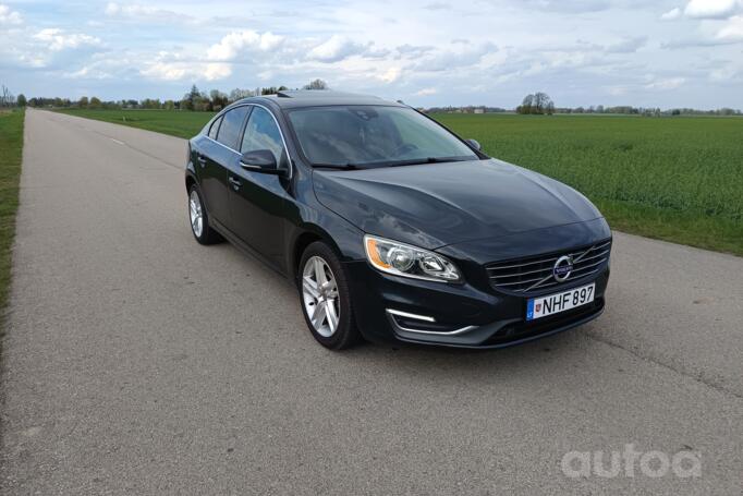 Volvo S60 2 generation [restyling] Sedan 4-doors
